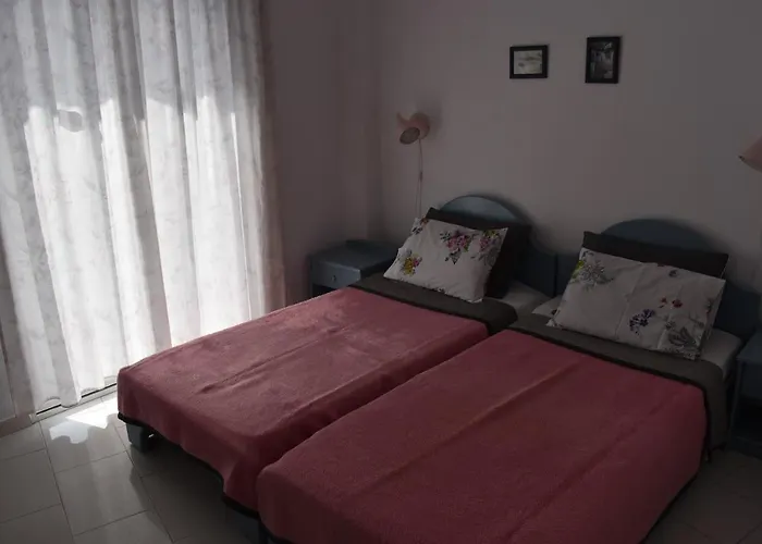 Niki Apartments