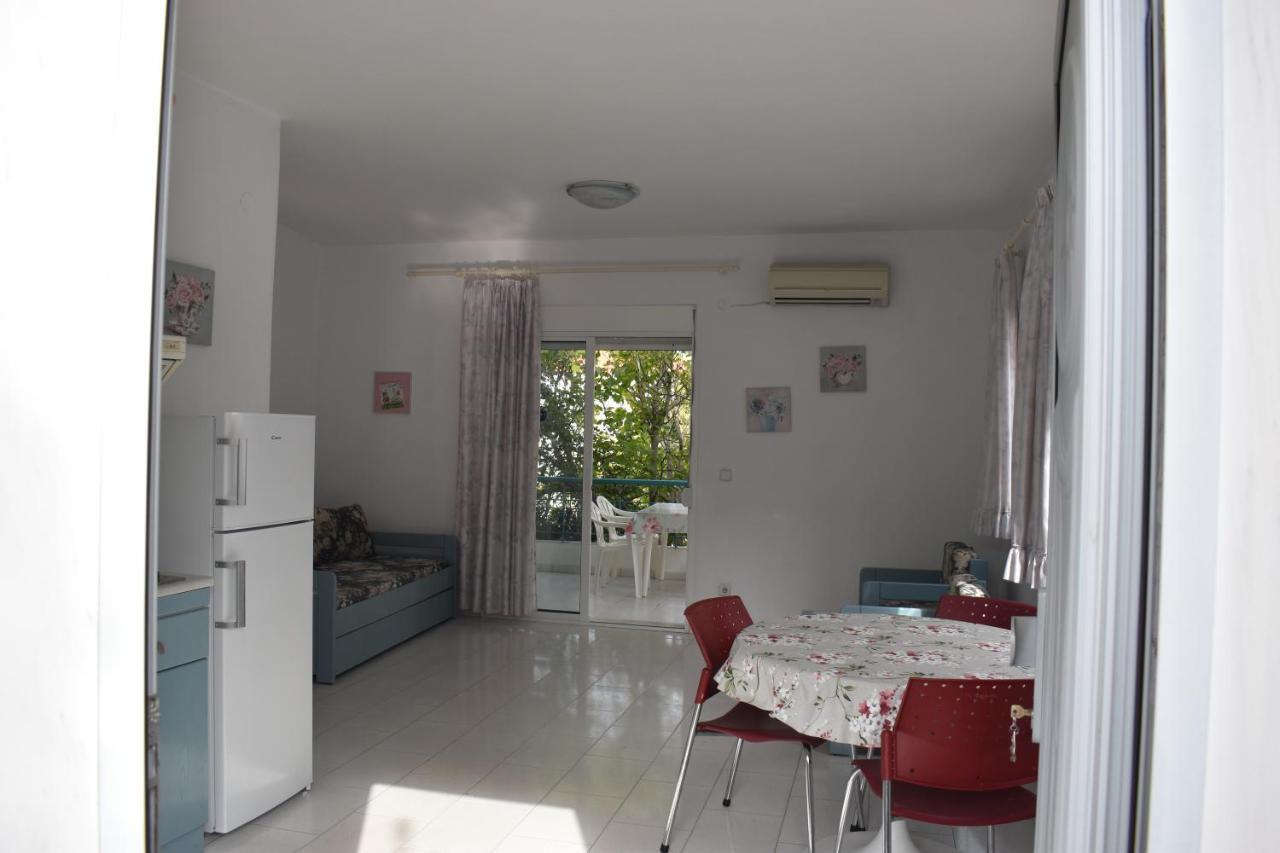 Niki Apartment Polychrono