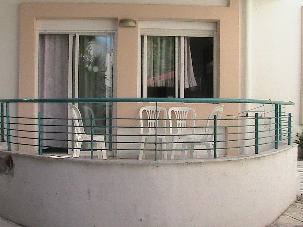 Apartment Niki Polychrono