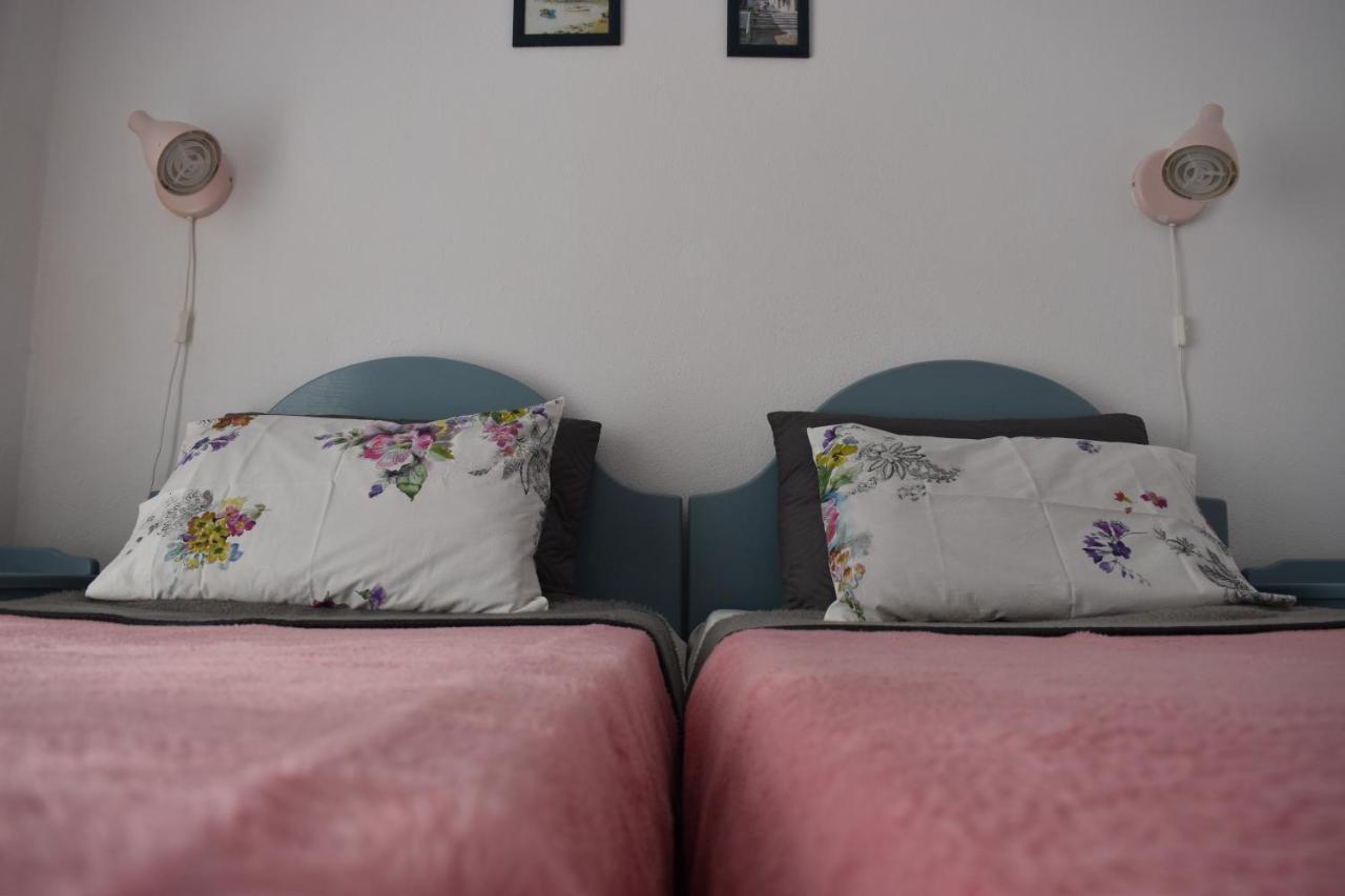 Niki Apartment